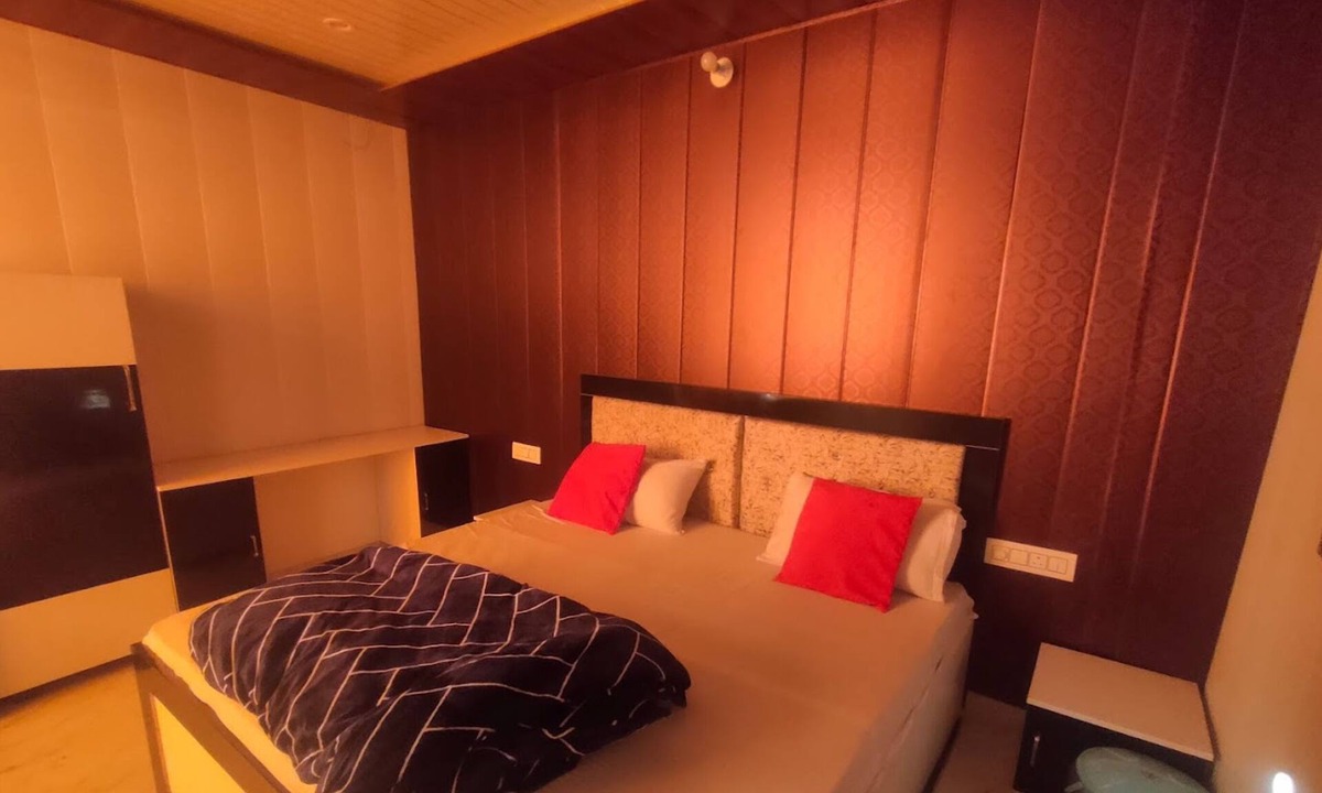 Chamoli Hotel | Hotel Sudarshan Palace
