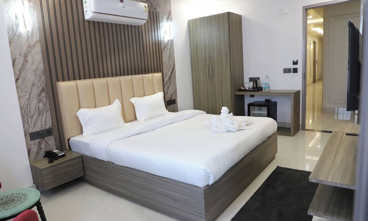 Sirsa Hotel | Hotel The 9s
