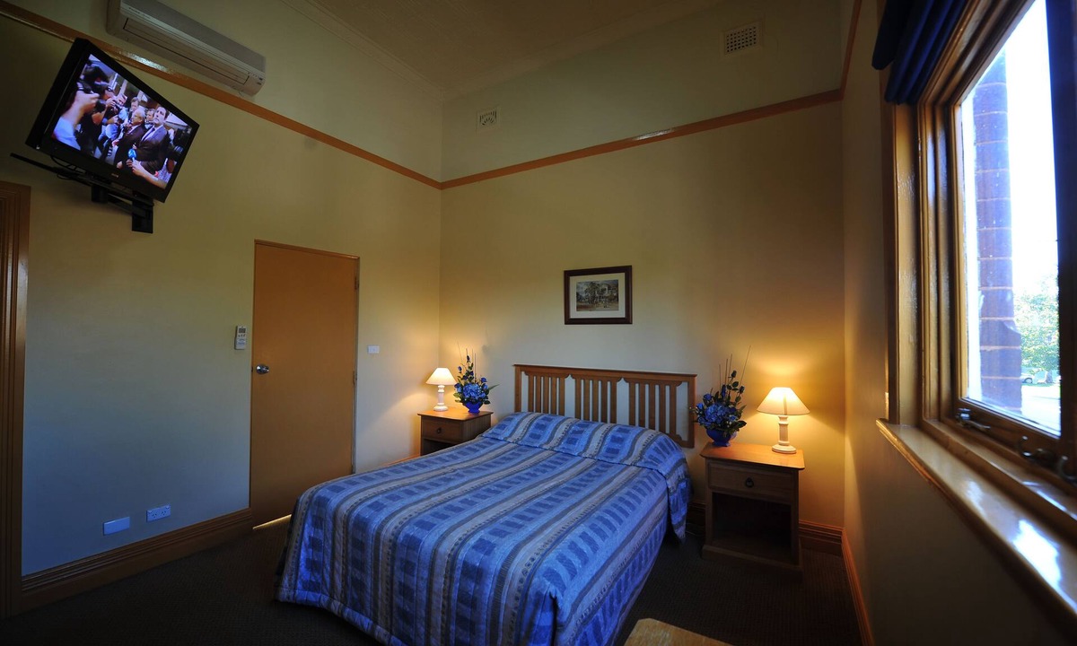 Griffith Hotel | Hotel Victoria - Griffith