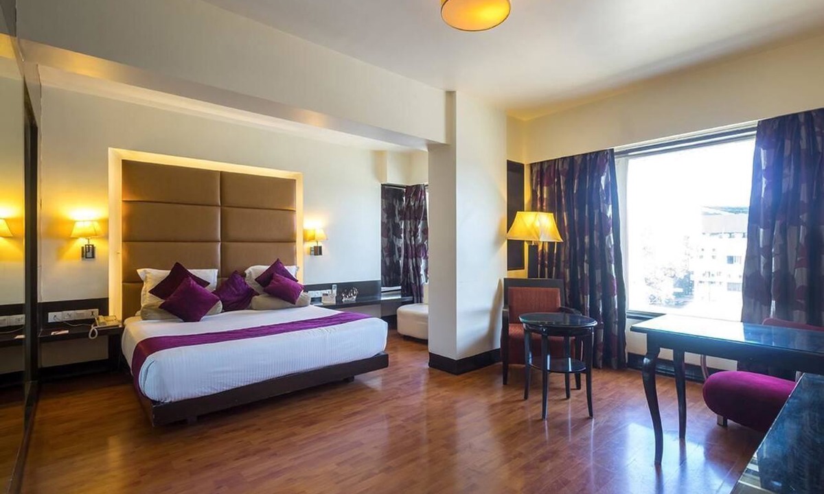 Navi Mumbai Hotel | Hotel Yogi Midtown