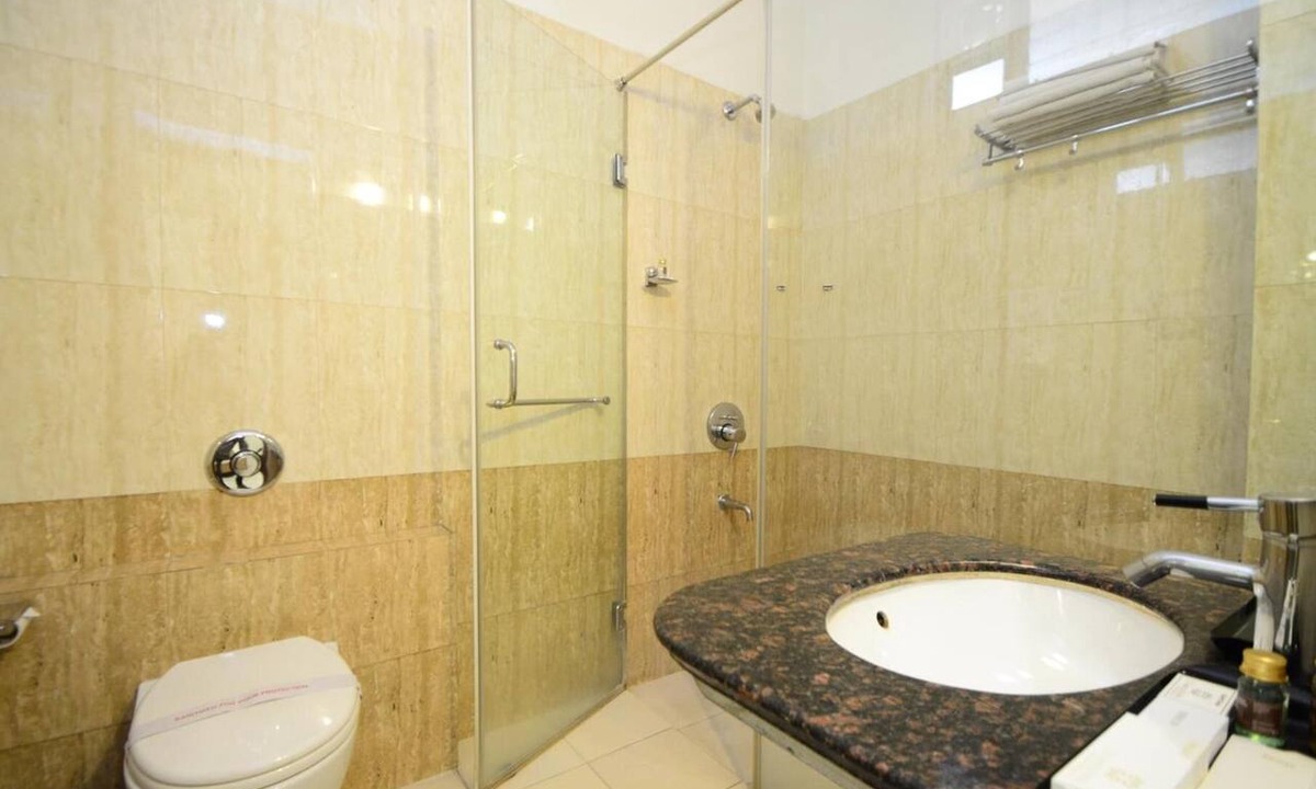 Tonk Road Hotel | Hotel Yulia