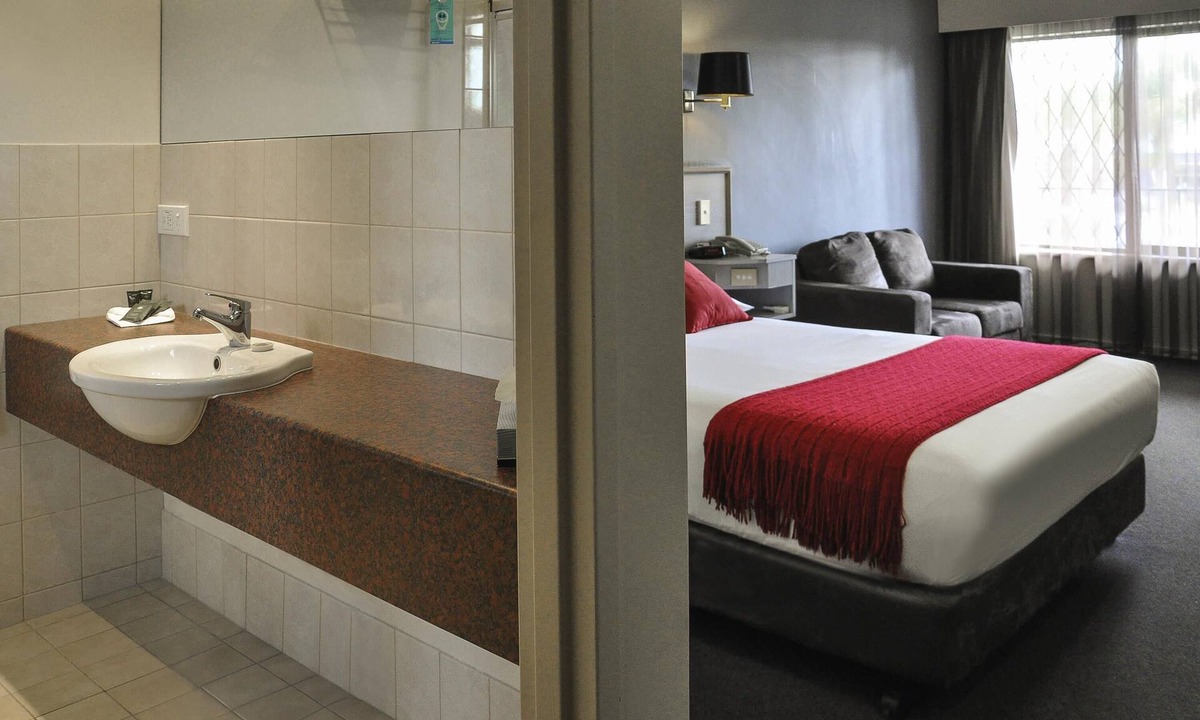 Gepps Cross Hotel | ibis Styles Adelaide Manor