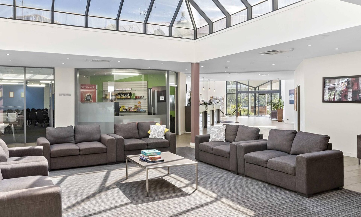 Sutton Resort | ibis Styles Canberra Eaglehawk