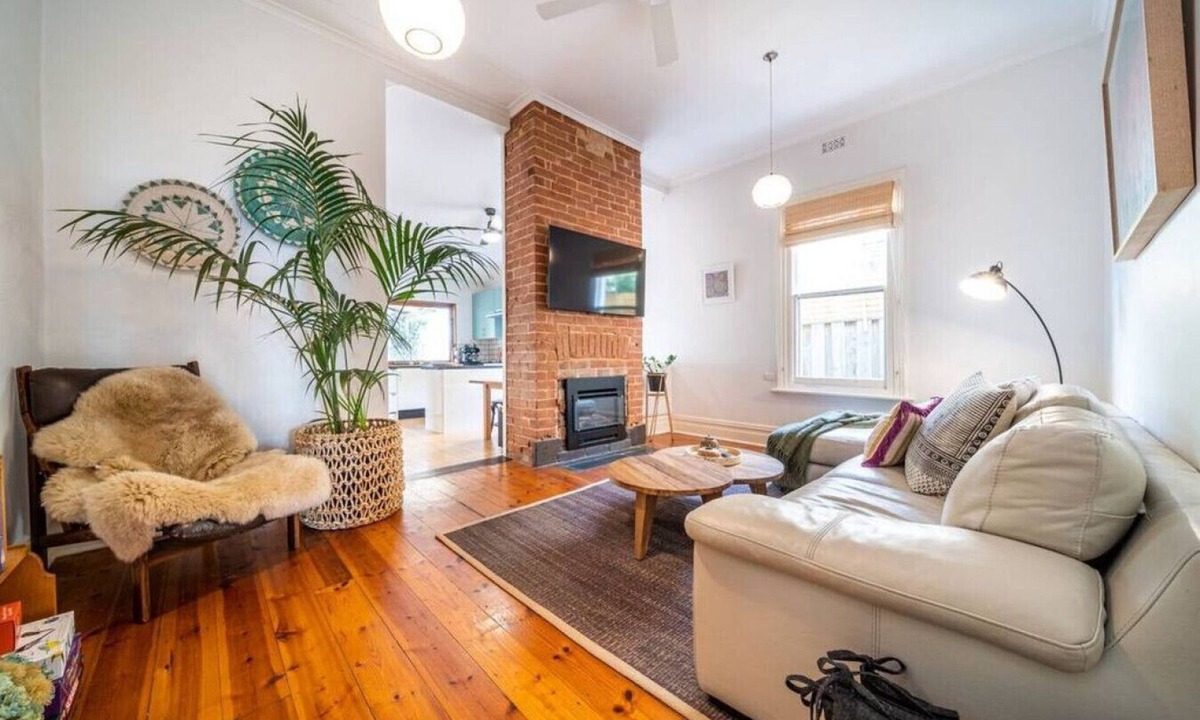 Henley Beach House | Il Cappano Rosa—Vintage Charm by Henley Square