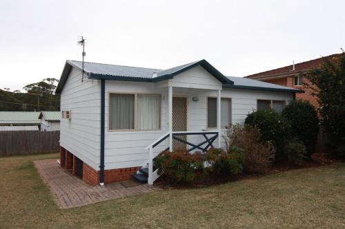 Manyana House | In Holiday Mode
