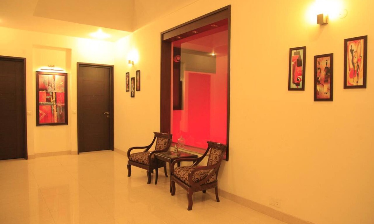 DLF City Hotel | Indiyaah Inn