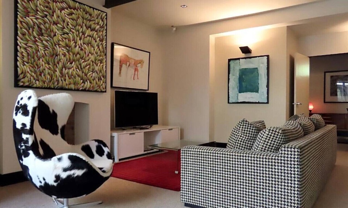 Hobart Central Business District House | Inner City Deluxe Accommodation