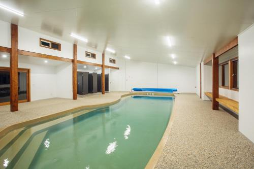 Surf Beach House | Island Escape with 12m Indoor Pool