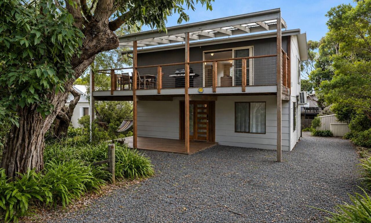 Smiths Beach House | Island Treetops by Ready Set Stay