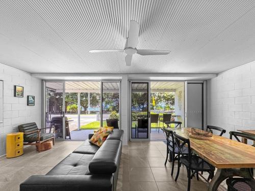 Arcadia Apartment | Island View Apt 1