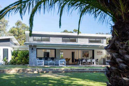 Yallingup House | It's Five O'Clock Somewhere I Private Properties
