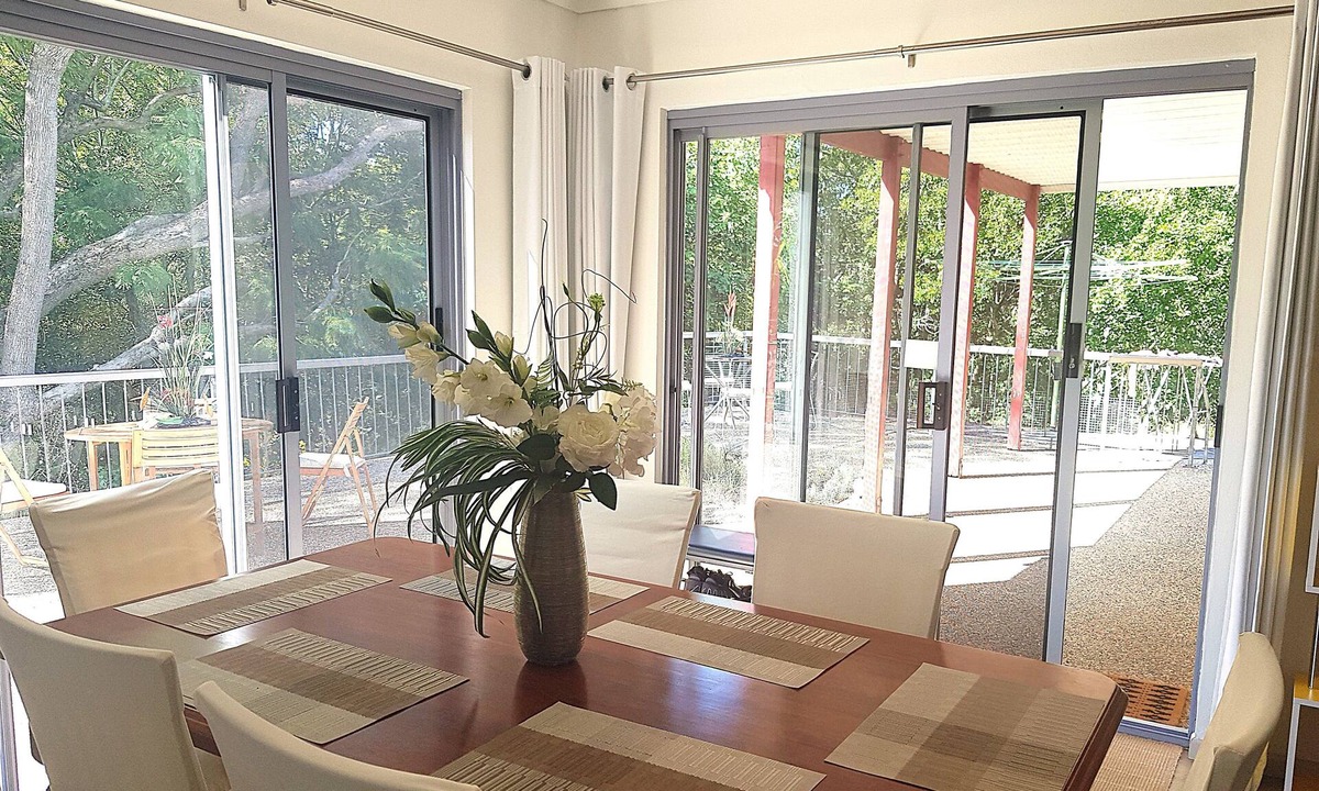 Caboolture South House | Jacaranda Lodge