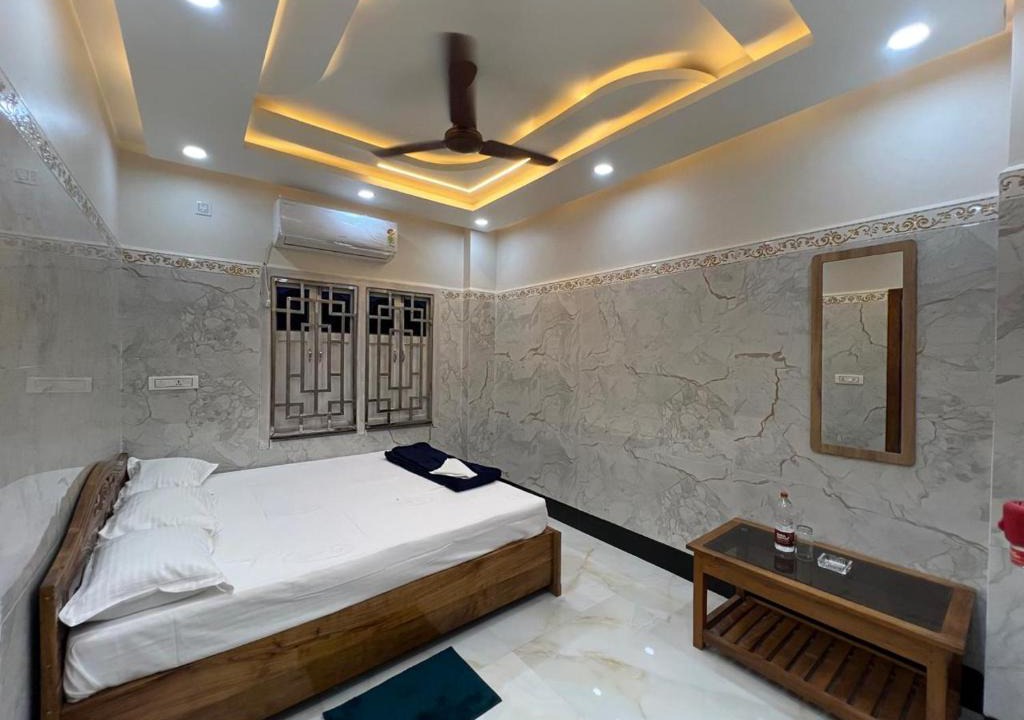 Mayapur Hotel | Jalangi Empire