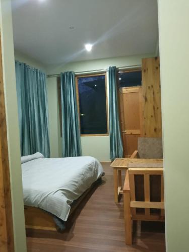 Jispa Hotel | Jispa Peak Guest House and Restaurant