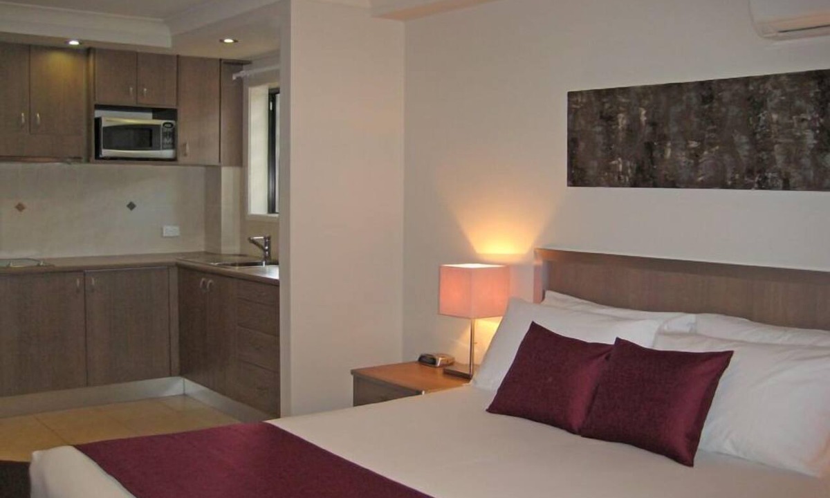Hillcrest Hotel | Johnson Road Motel