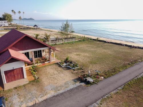 Marang House | KC Beachfront