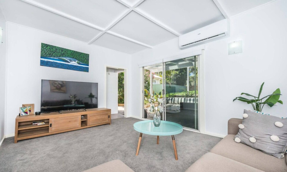 Nelson Bay House | Kookaburra Krib! Walk 2 Little Beach & Shoal Bay