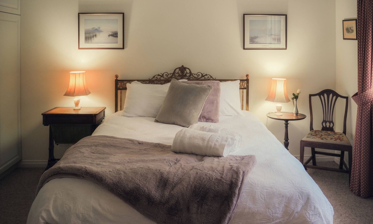 Carey Gully House | Koolyangarra Cottage, Outdoor Spa, Adelaide Hills