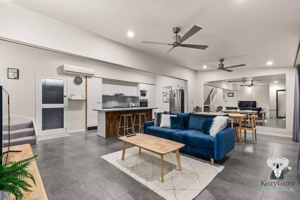 Spring Hill House | KozyGuru | Spring Hill | 2 Bed 2.5 Bath