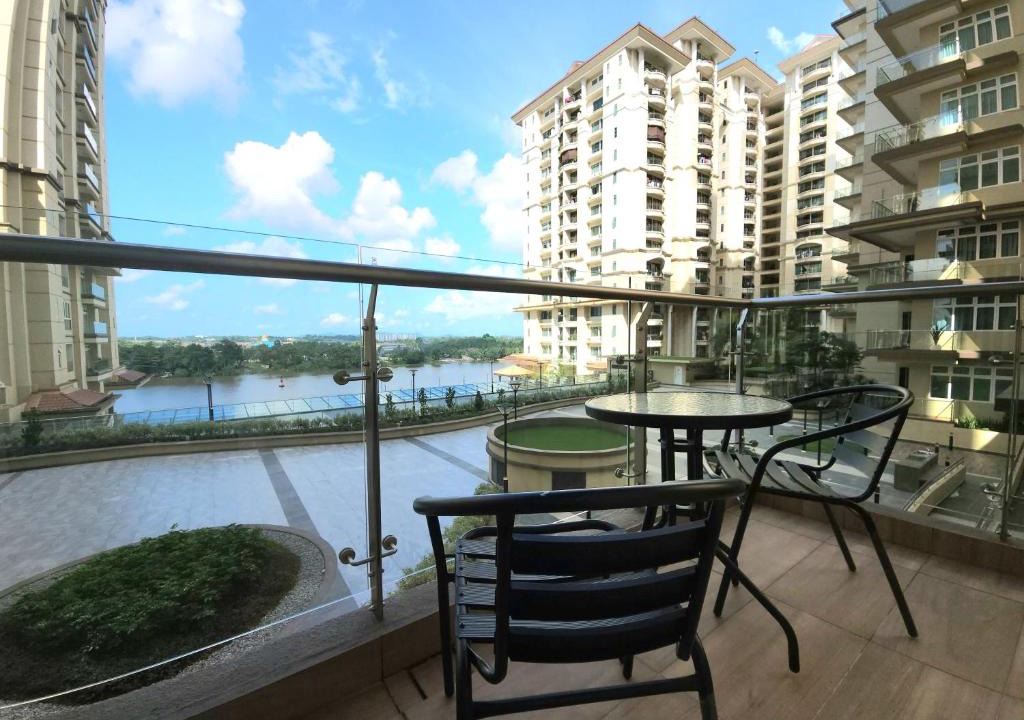 Kuching Apartment | Kuching Town - RiverBed - Riverine Diamond Condo