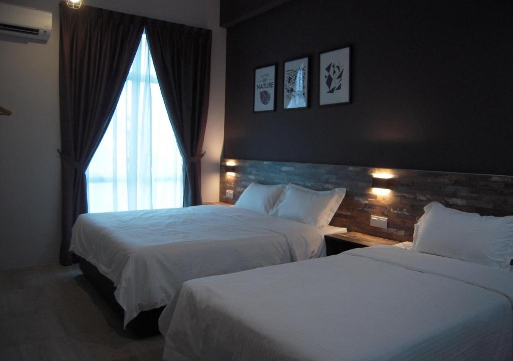 Simpang Renggam Hotel | L Hotel