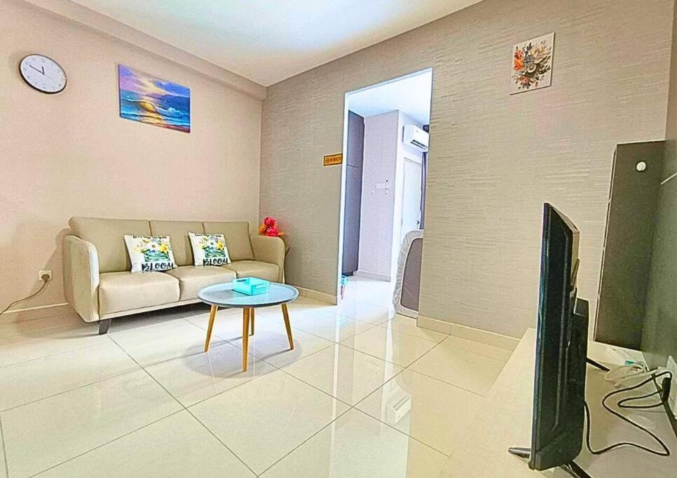 Ulu Kelang Apartment | #LA1, Cozy Panoramic KL Skyline View