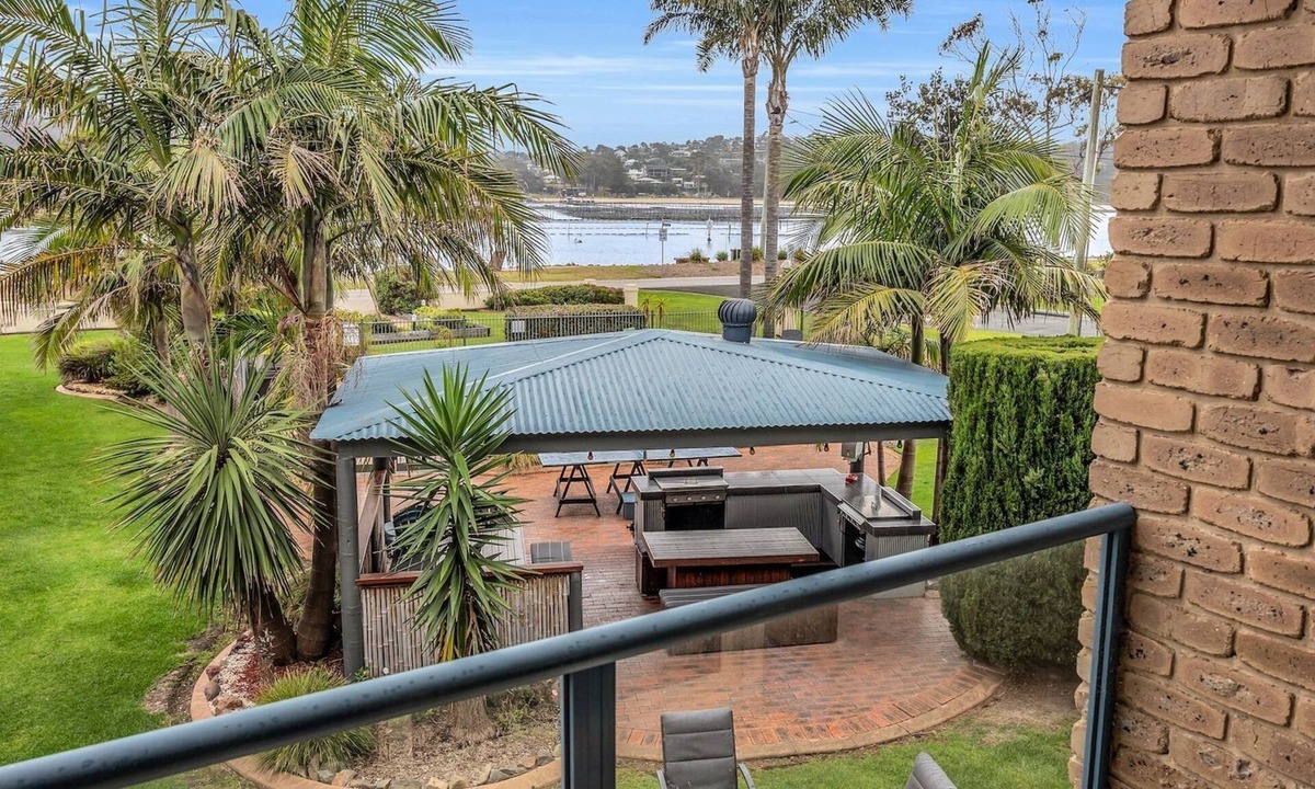 Merimbula Apartment | Lakeside Apartments 8