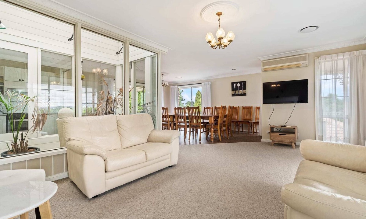 Kelso House | Large Kelso Family Home - Flexible Bedding