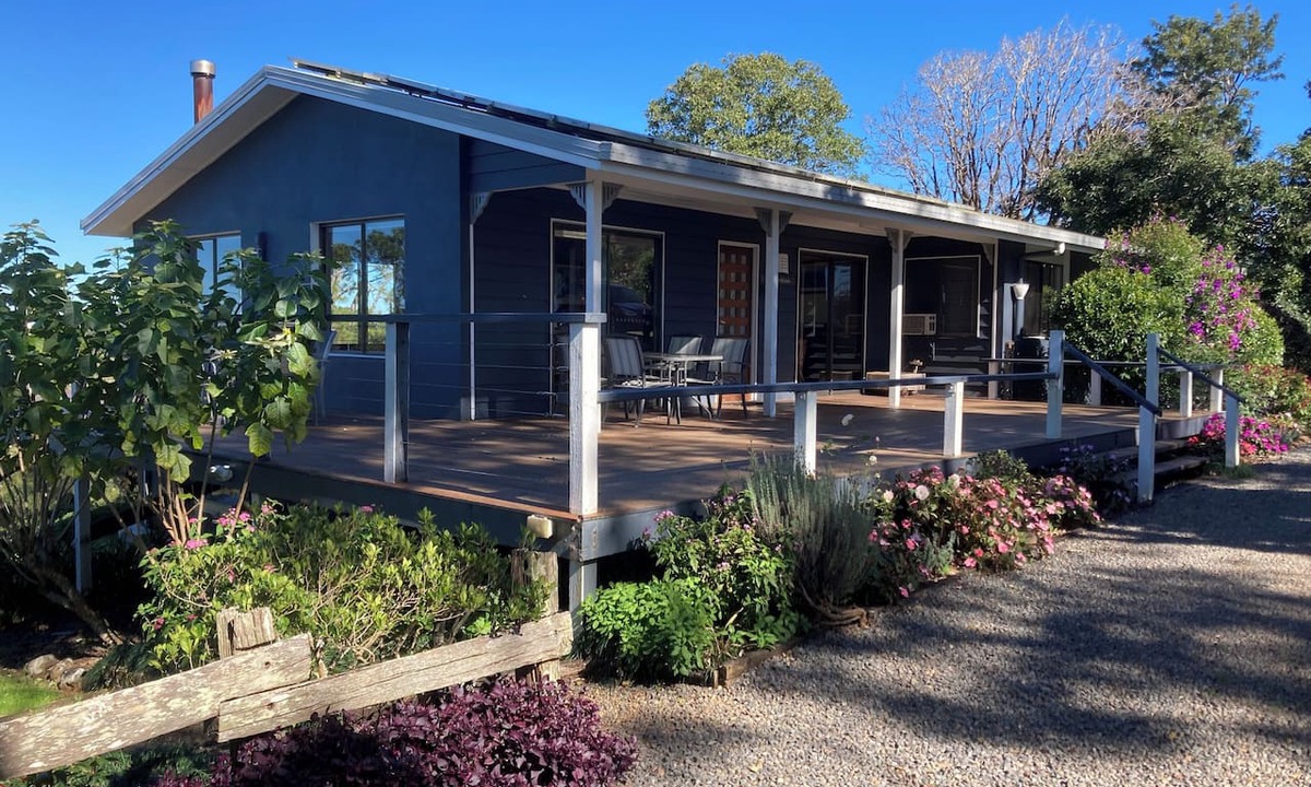 Wootha House | Lavender House Maleny