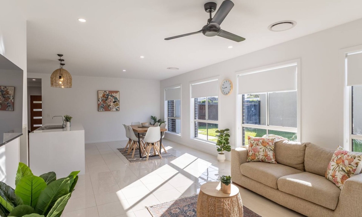 Myrtleford House | Lavender & Olive - Pet Friendly, Family Friendly