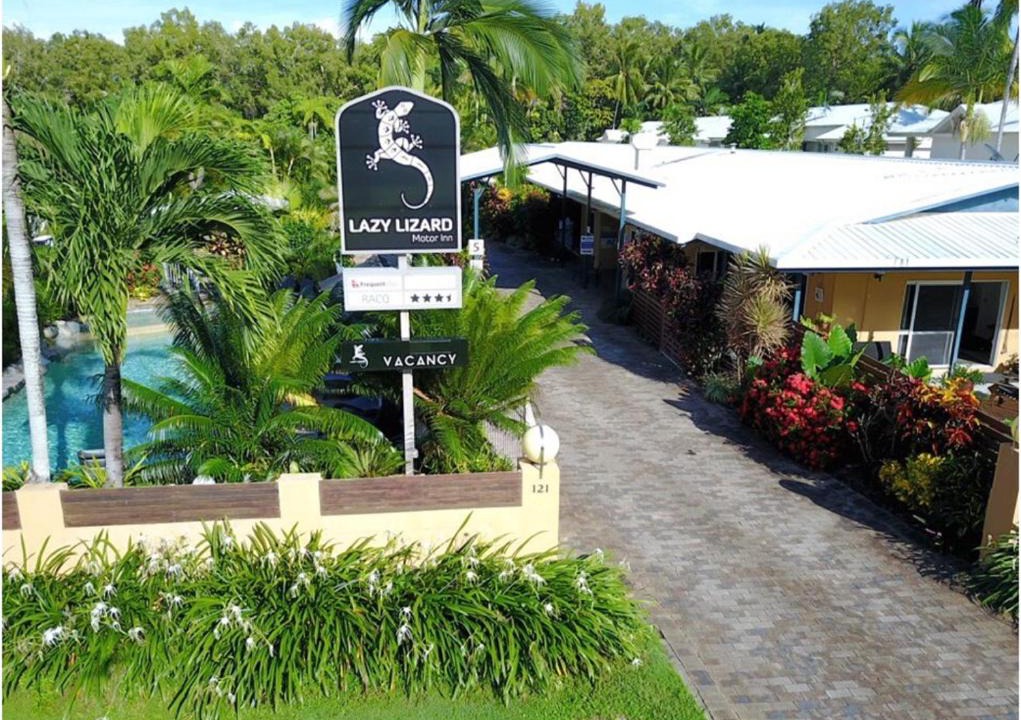 Port Douglas Hotel | Lazy Lizard Motor Inn