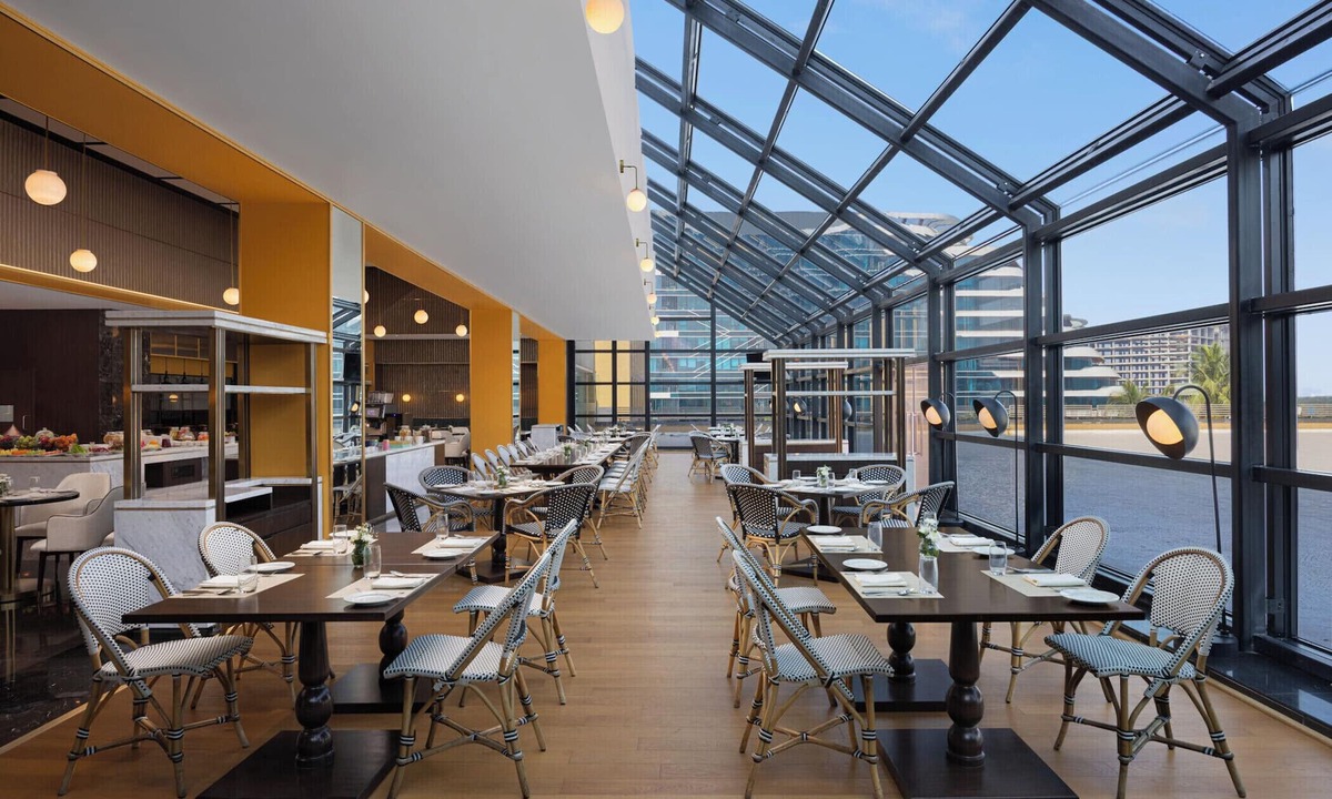 Surat Hotel | Le Meridien Surat