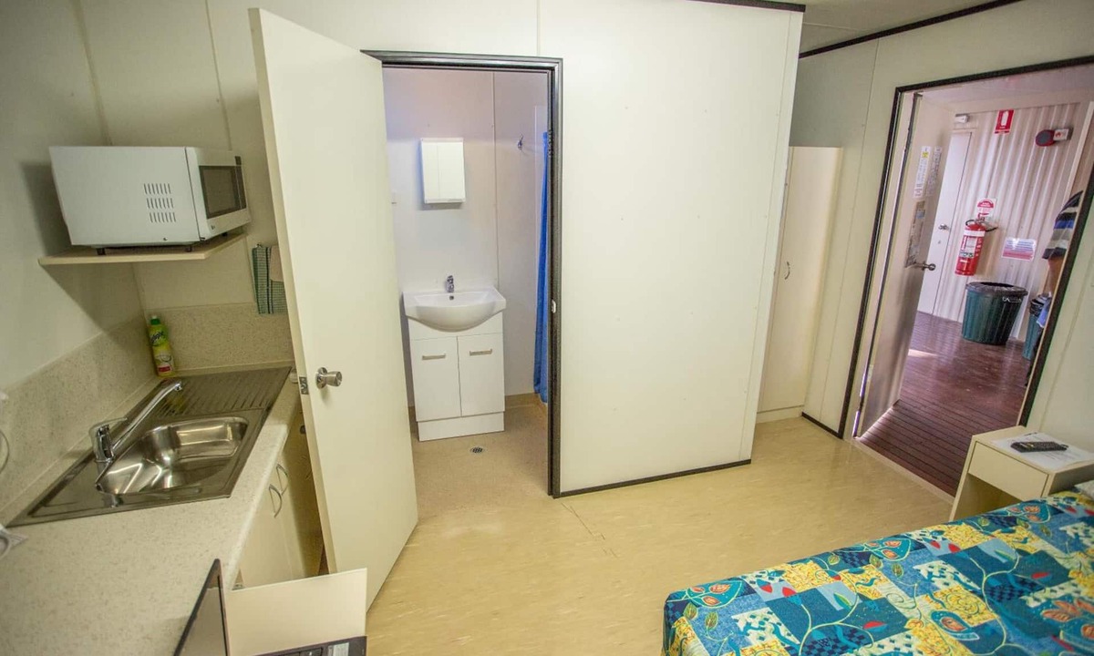 Mornington Hotel | Leichhardt Accommodation