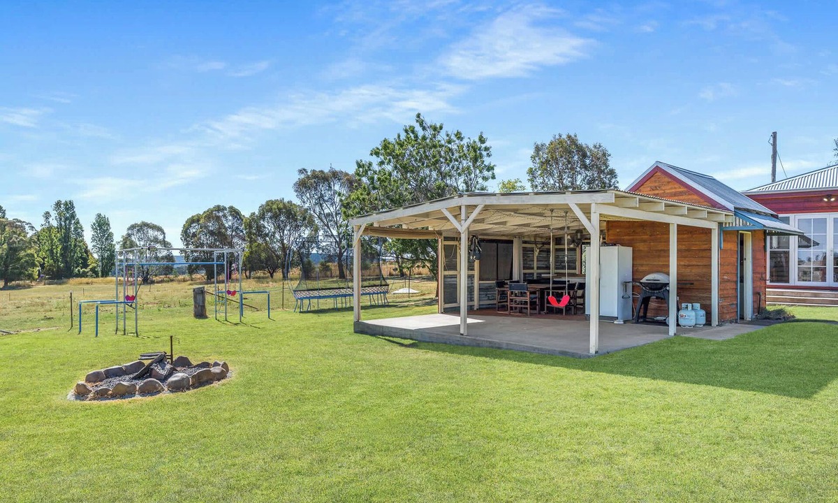 Forest Reefs Apartment | Leisurely Long Swamp Retreat - 3 Bed, 2 Bath