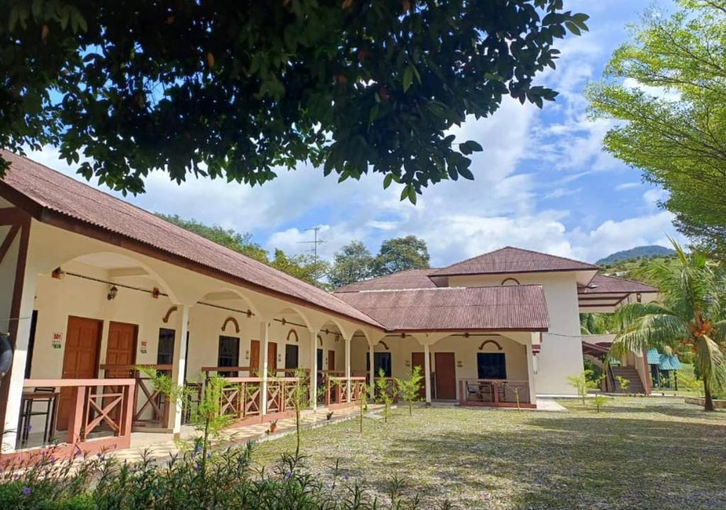 Hulu Selangor Hotel | Lemuni Retreat & Training Centre - Kerling, Selangor