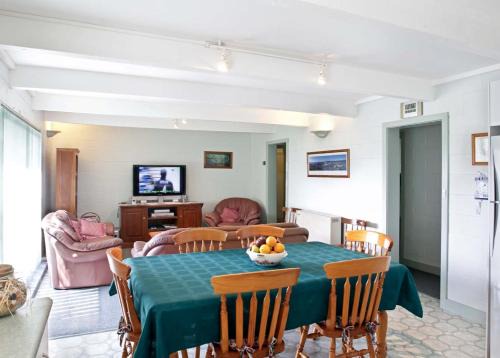 Falls Creek Apartment | Les Chalets 18