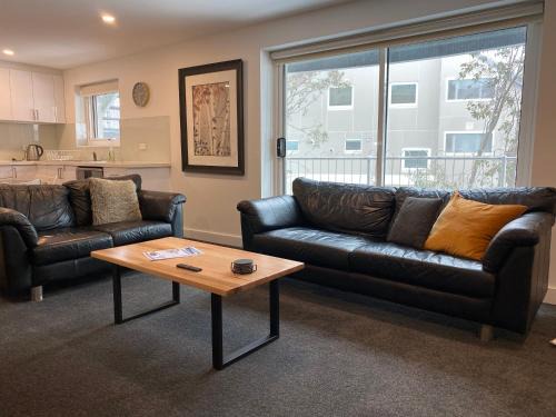 Falls Creek Apartment | Les Chalets Apartment 15