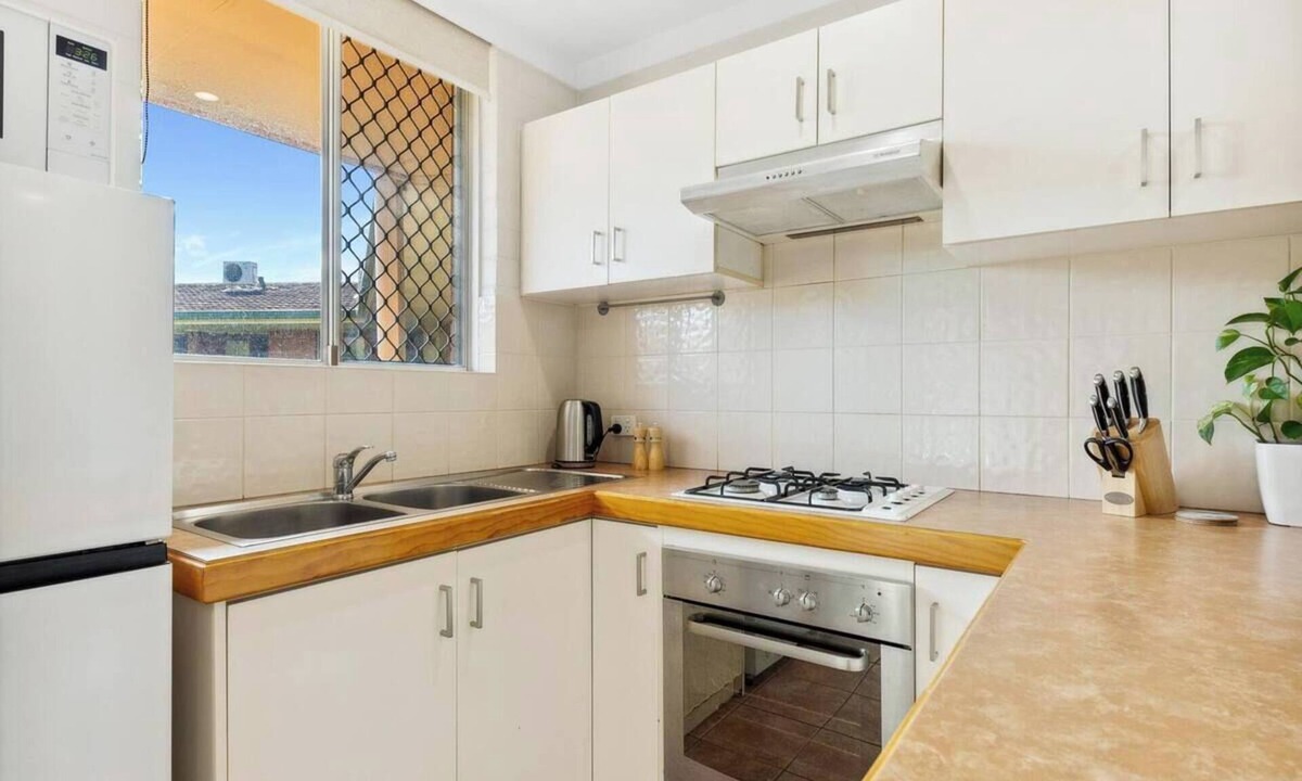 Wembley Apartment | Light and Bright Apartment