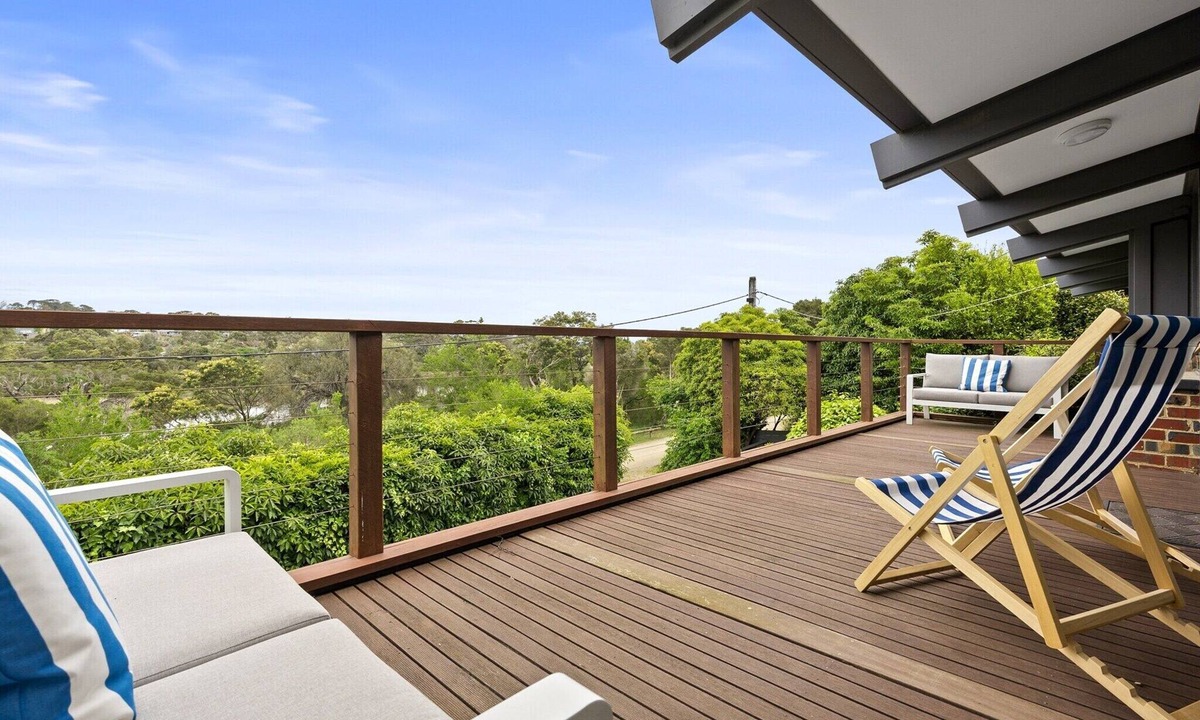 Mount Martha Apartment | Light-Filled House Near Beaches and Cafés