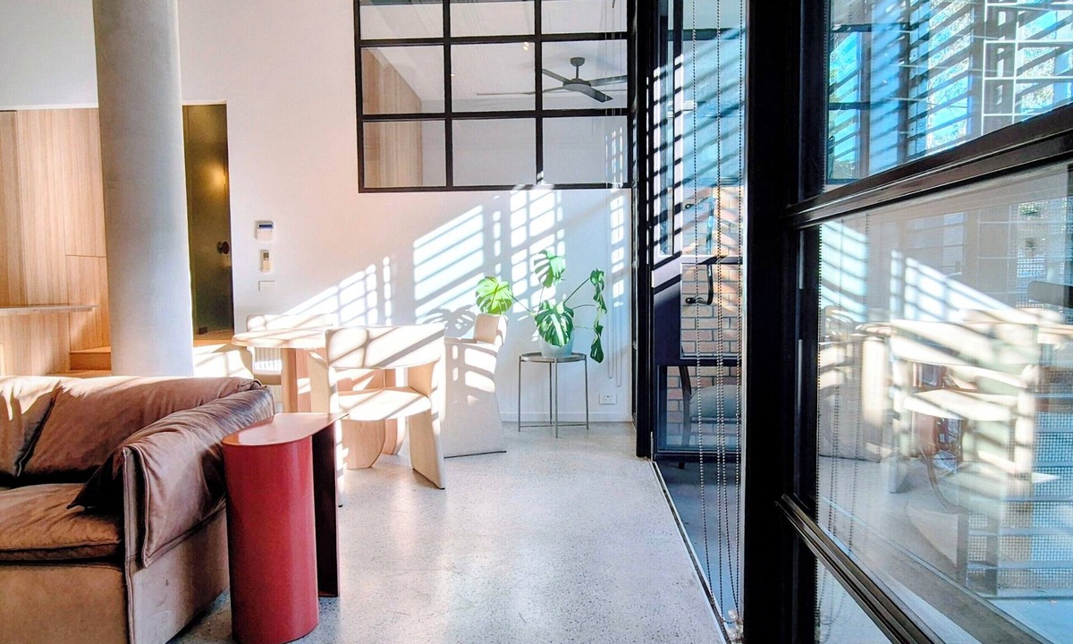 North Melbourne House | Light filled inner city warehouse stay