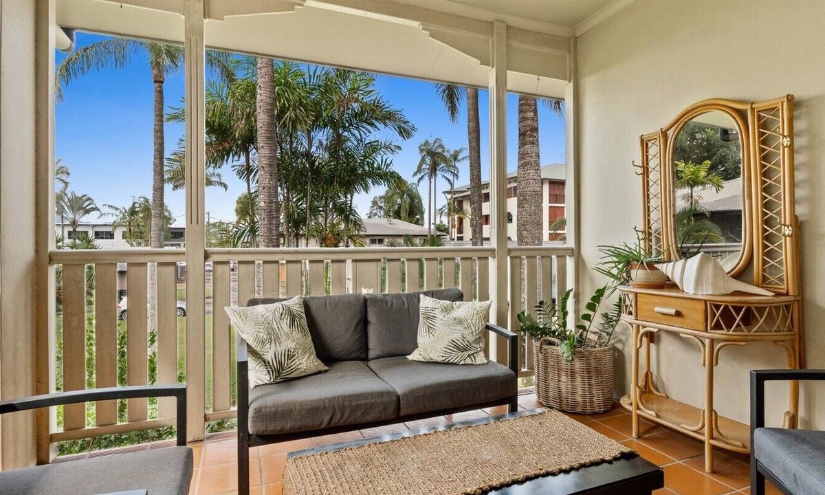 Bungalow Apartment | Light-Filled Retreat with Outdoor Deck, Great Location and Room to Unwind | Bohemia Heights