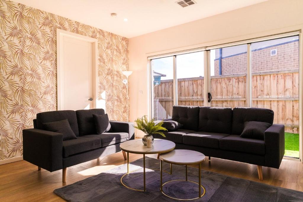Werribee House | Light-Filled Werribee Escape