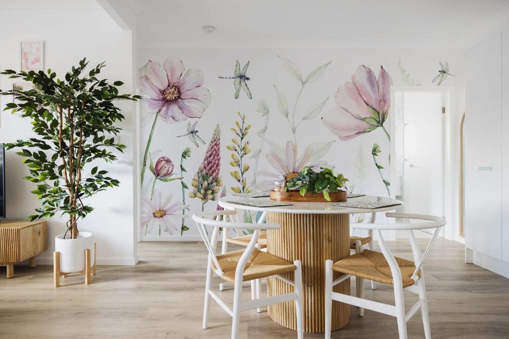 Nelson Bay Villa | Little Beach Boutique Apartment A- Pet Friendly