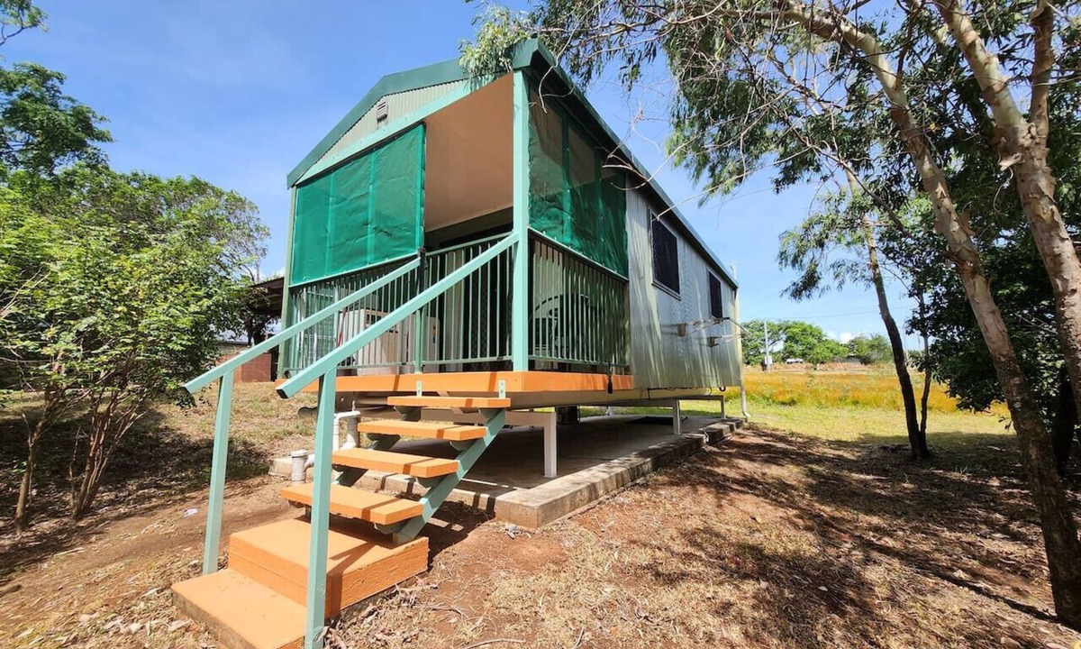 Cooktown Cabin | Little Bitty on Howard