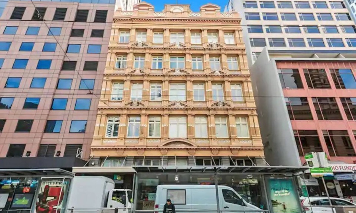 Southbank Apartment | Location, Location, Location. 296 Flinders Street Melbourne