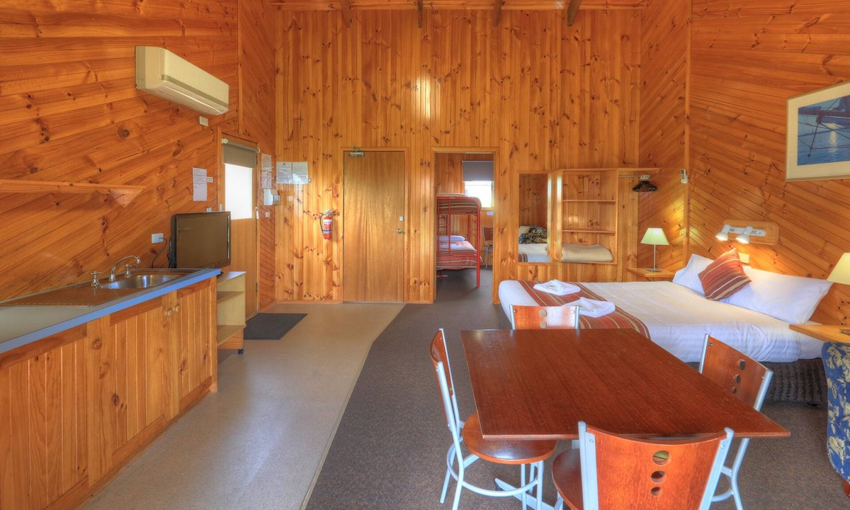 Low Head House | Low Head Tourist Park - Caravan Park