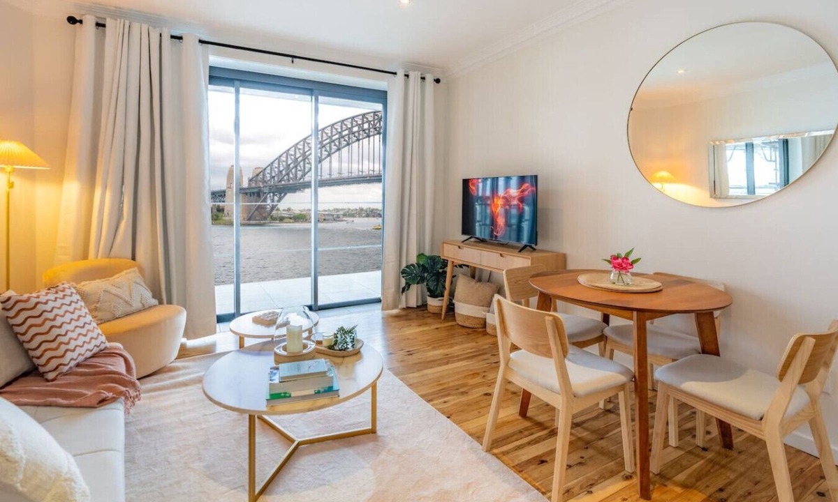 Kirribilli Apartment | LTL - Best Harbour Views Sydney!