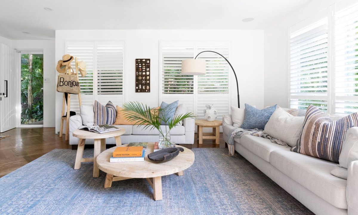 Noosa Heads Villa | Luna - Little Cove, only steps away to the ocean