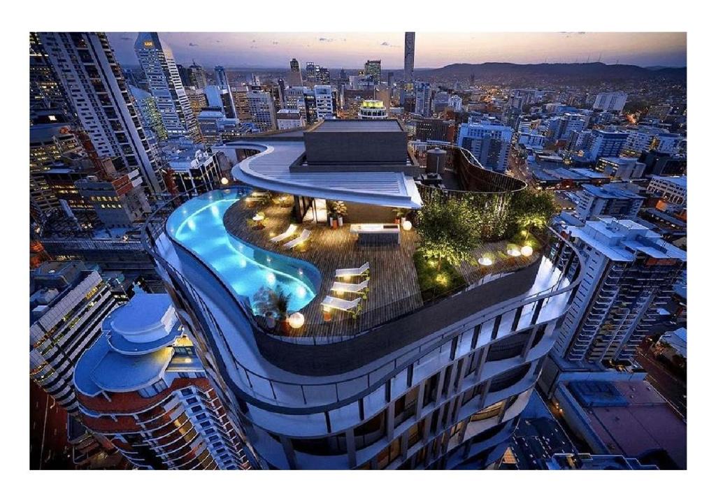 Brisbane Central Business District Apartment | Lux 35th floor 2br 2bath, Infinity pool, Gym, Wifi