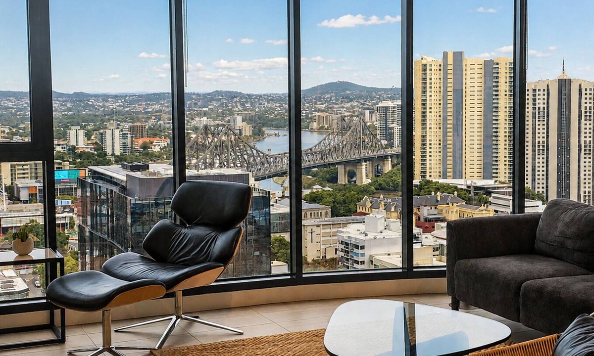 Fortitude Valley Apartment | LUXE PENTHOUSE | 3BR w/Panoramic Story Bridge, Brisbane River and City Views